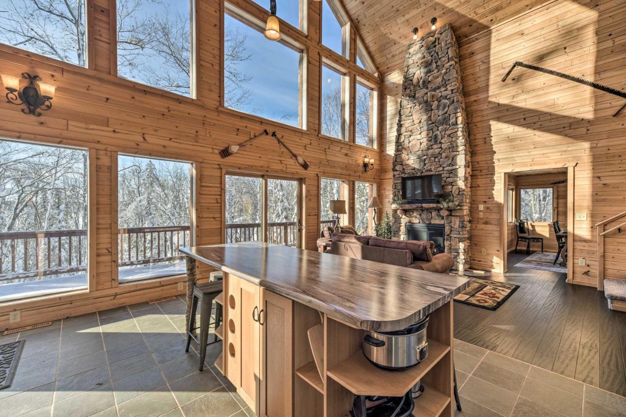 Scenic Hayward Lake View Retreat With Fire Pit Dış mekan fotoğraf